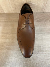 Load image into Gallery viewer, Clarks Bampton Limit TAN
