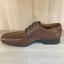 Load image into Gallery viewer, Clarks Falcon Air BROWN

